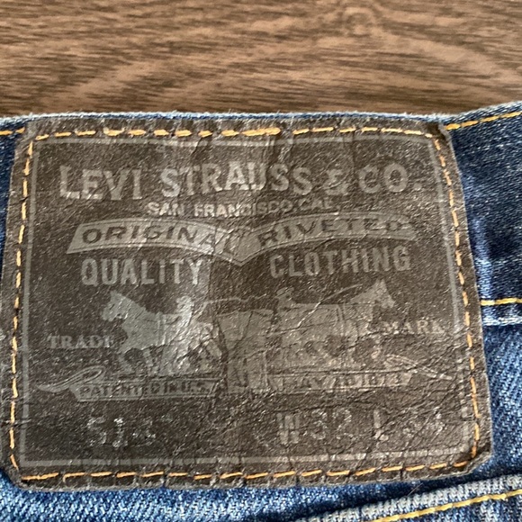 Levi’s Strauss 514 jeans. Size: 32 x 34. Medium blue. - Picture 12 of 15